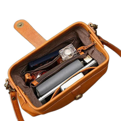 Effortless Brown Leather Crossbody Bag for Women with Casual Style