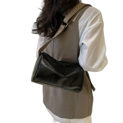 Effortless Brown Leather Shoulder Bag for Women with Casual Style