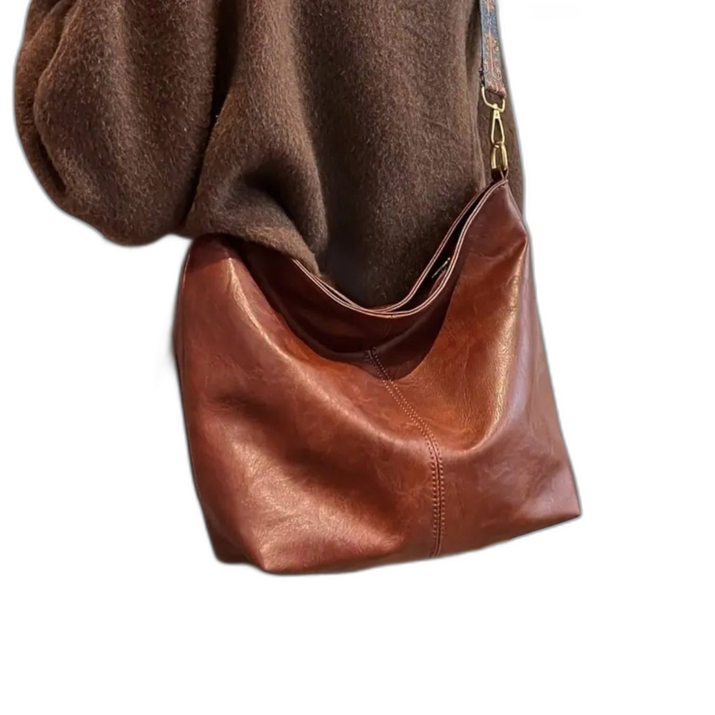 Effortless Brown Leather Shoulder Bag for Women with Casual Style