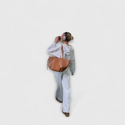 Effortless Brown Leather Tote Bag for Women with Casual Style