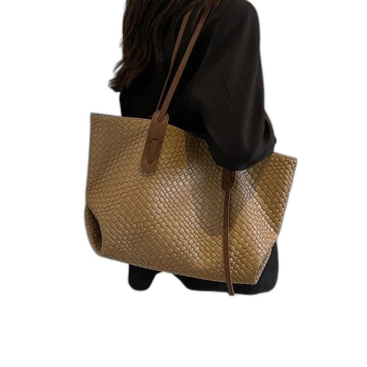 Effortless Brown Leather Tote Bag for Women with Casual Style