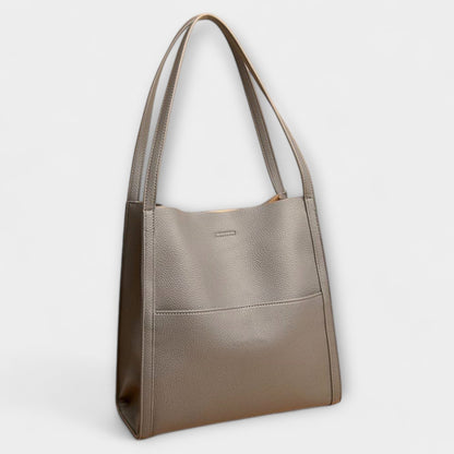 Effortless Burgundy Leather Shoulder Bag for Women with Casual Style