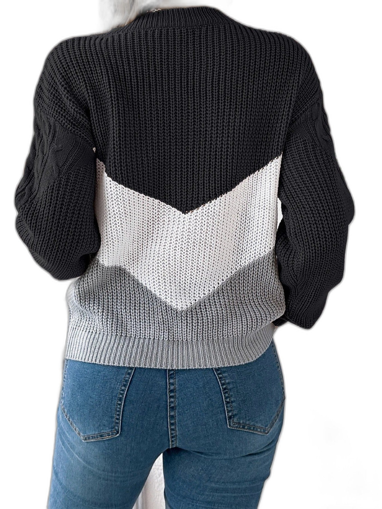 Effortless Color Block Sweater for Women with Crew Neck Long Sleeve Casual Style