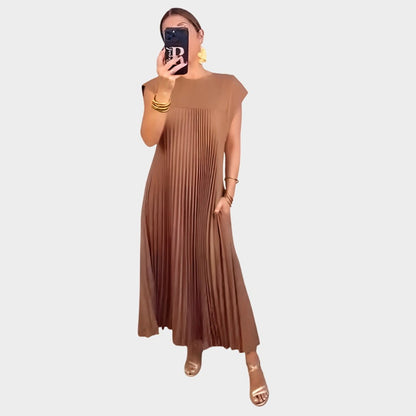Effortless Cream Maxi Dress for Women with Sleeveless Pleated Flowing Casual Style