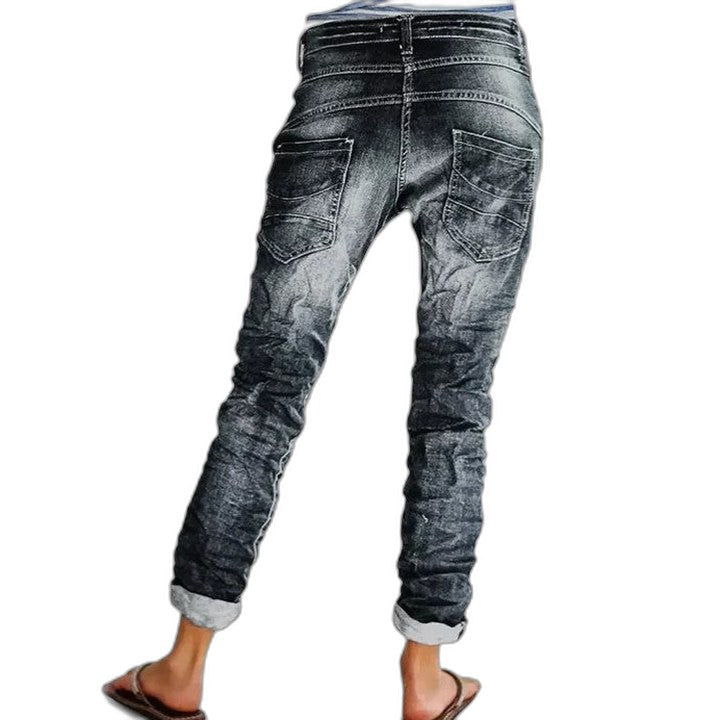 Effortless Denim Jeans for Women with Straight Leg Pockets Casual Style