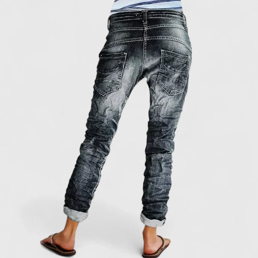 Effortless Denim Jeans for Women with Straight Leg Pockets Casual Style