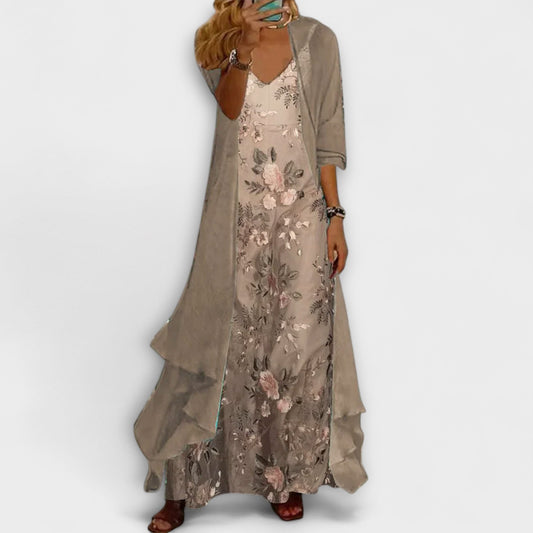 Effortless Floral Maxi Dress for Women with V Neck Long Sleeve Tiered Flowing Casual Style