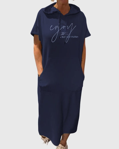 Effortless Midi Dress for Women with Crew Neck Short Sleeve Pockets Casual Style