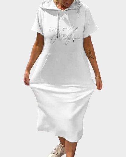 Effortless Midi Dress for Women with Crew Neck Short Sleeve Pockets Casual Style