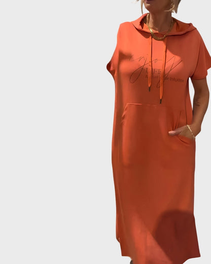 Effortless Midi Dress for Women with Crew Neck Short Sleeve Pockets Casual Style