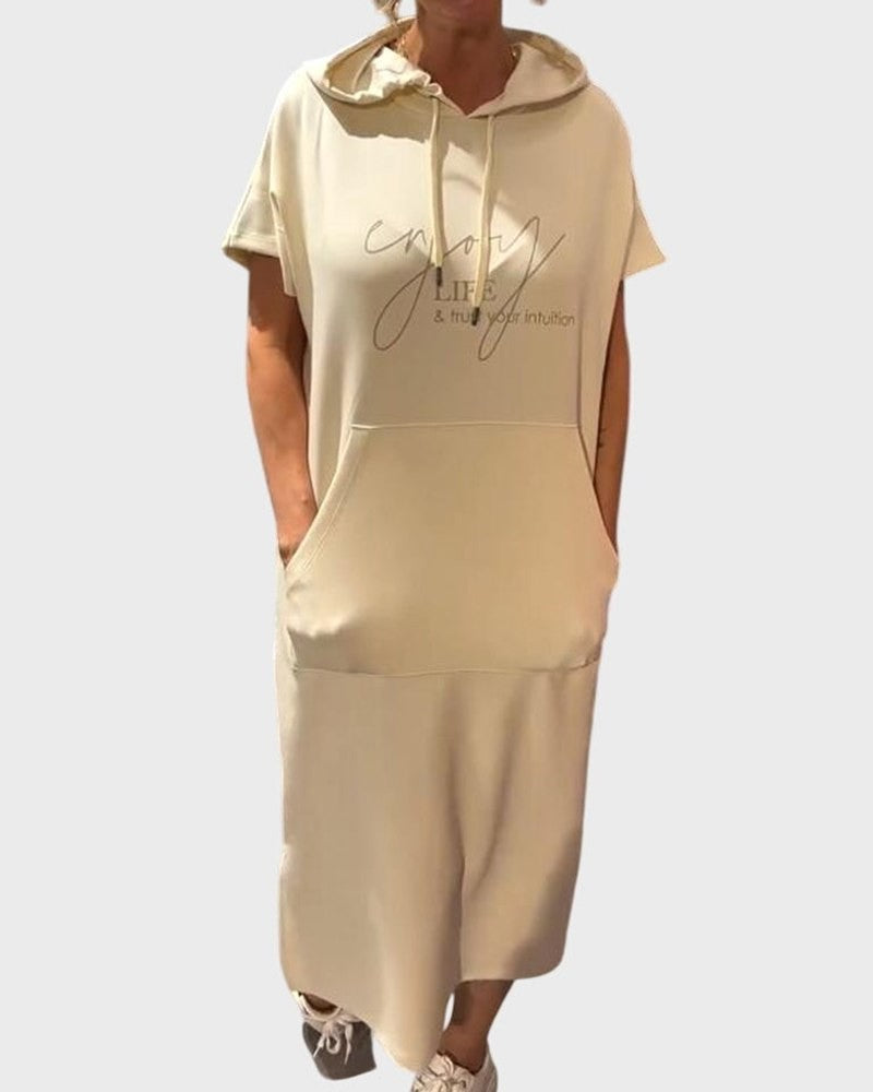 Effortless Midi Dress for Women with Crew Neck Short Sleeve Pockets Casual Style
