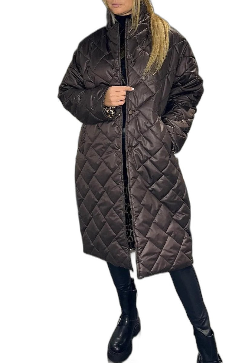 Effortless Navy Puffer Jacket for Women with High Neck Long Sleeve Quilted Casual Style
