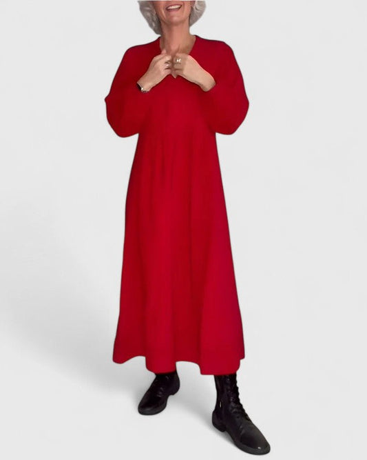 Effortless Red Knit Maxi Dress for Women with Crew Neck Long Sleeve Flowing Casual Style