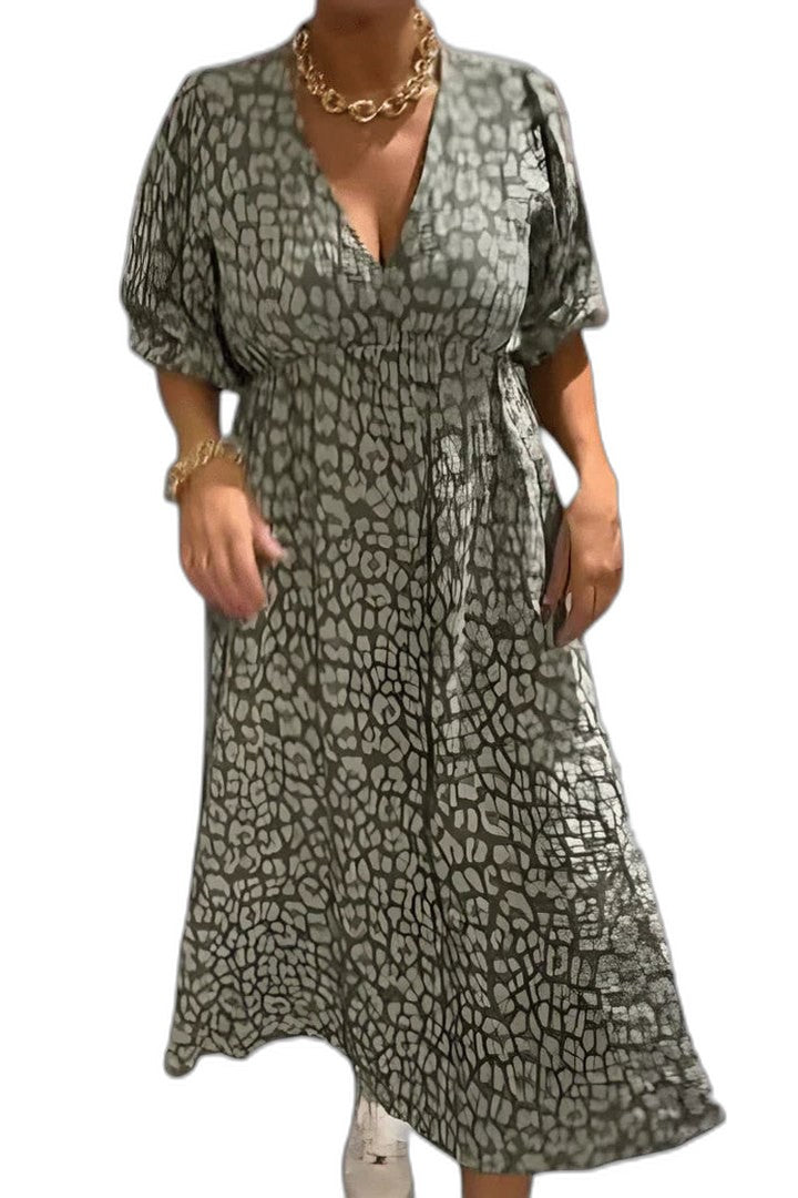 Effortless Striped Maxi Dress for Women with V Neck Short Sleeve Flowing Casual Style