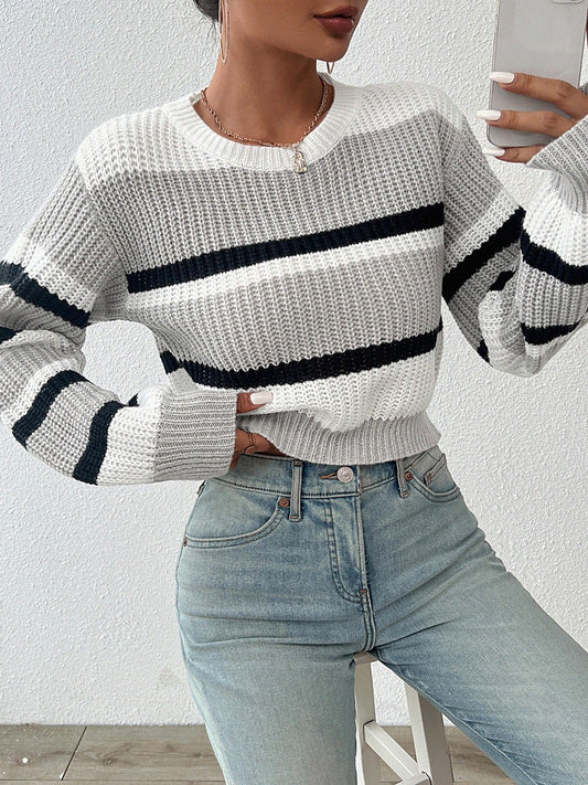 Effortless Striped Sweater for Women with Crew Neck Long Sleeve Casual Style