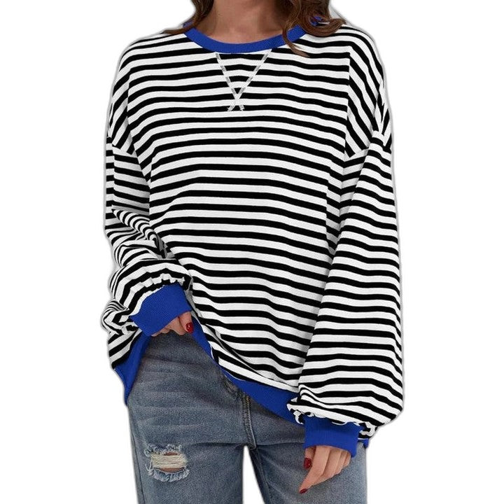 Effortless Striped Sweater for Women with Crew Neck Long Sleeve Oversized Casual Style
