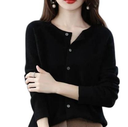 Effortless Tan Knit Sweater for Women with Crew Neck Long Sleeve Casual Style