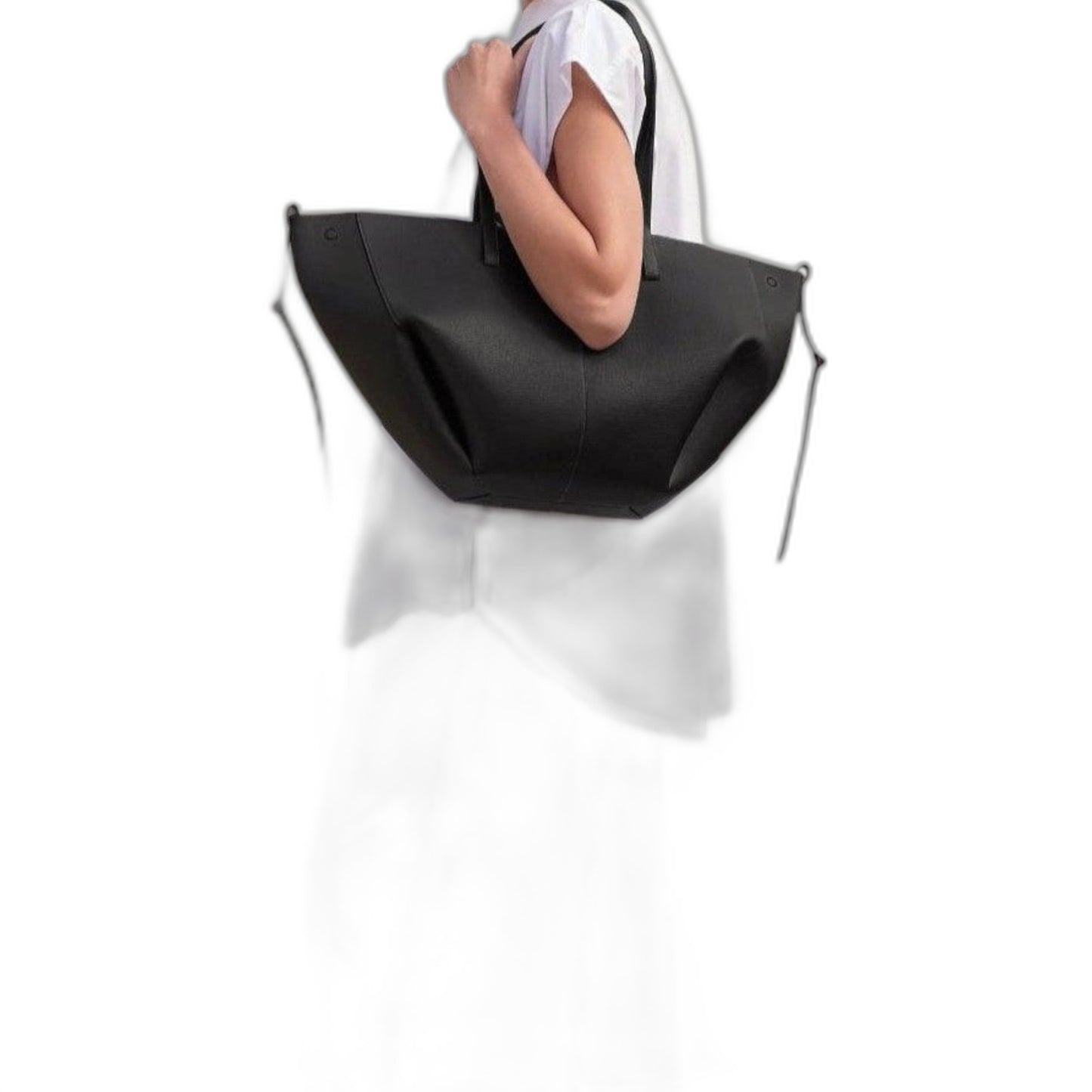 Effortless Tan Leather Tote Bag for Women with Casual Style