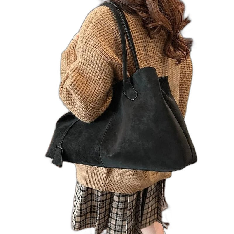 Effortless Tan Leather Tote Bag for Women with Casual Style