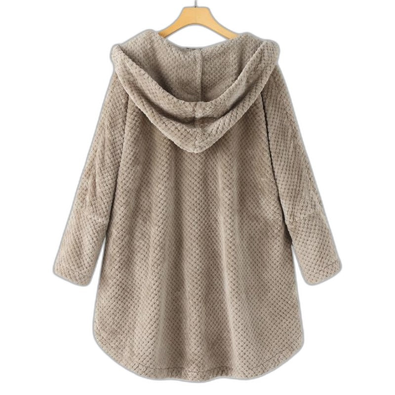 Effortless White Fleece Coat for Women with Long Sleeve Button Front Oversized Fur Lined Casual Style