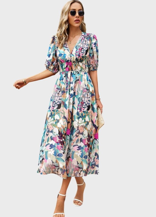 Elegant Floral Maxi Dress for Women with V Neck Short Sleeve Tiered Flowing Vacation Style