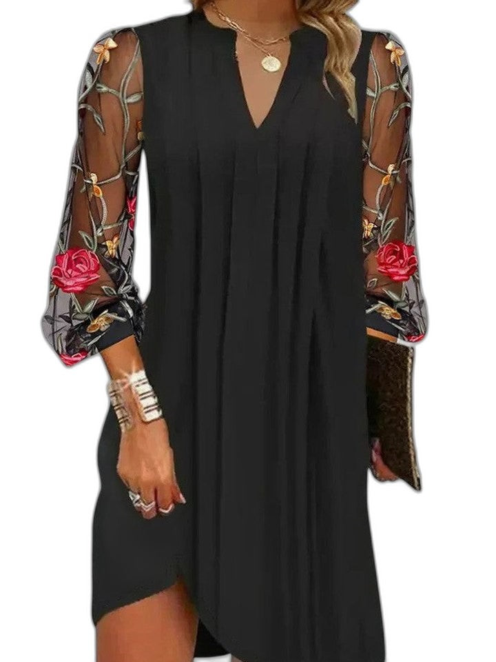 Elegant Floral Mini Dress for Women with V Neck Long Sleeve Flowing Party Style