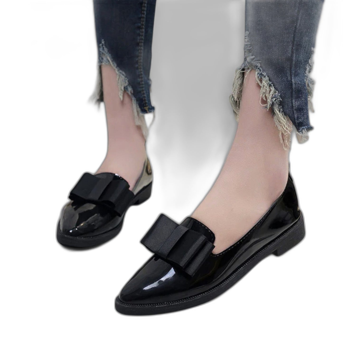 Elegant Leather Flats for Women with Pointed Toe Cocktail Style