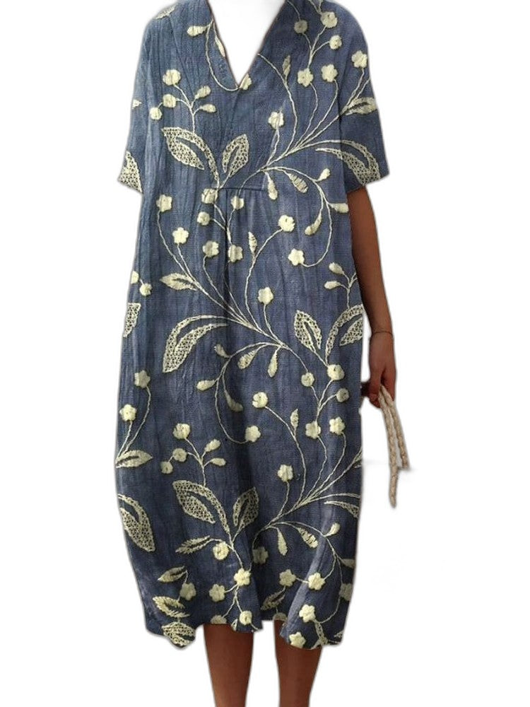 Elegant Striped Midi Dress for Women with V Neck Short Sleeve Flowing Vacation Style