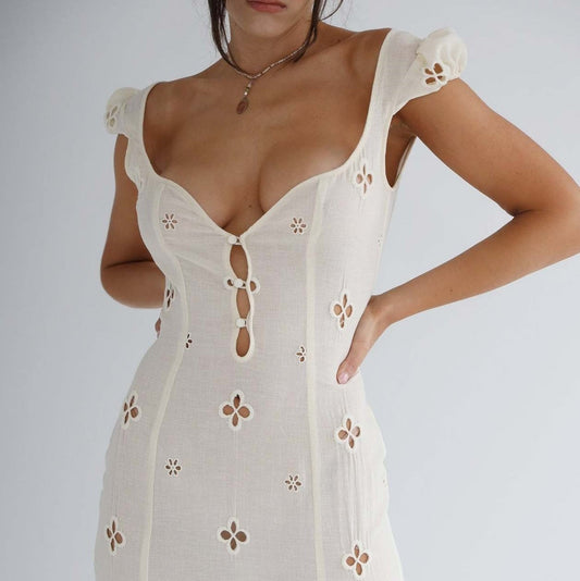 Elegant White Crochet Midi Dress for Women with Sweetheart Cap Sleeve Bodycon Button Front Formal Wedding Guest Style