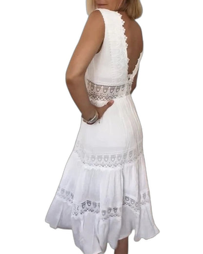 Elegant White Lace Maxi Dress for Women with V Neck Sleeveless Tiered Flowing Vacation Style