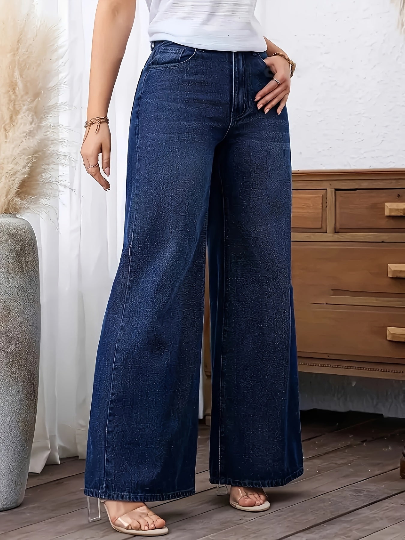 Effortless Relaxed Blue Wide Leg Jeans for Women with High Waist Flowing Style