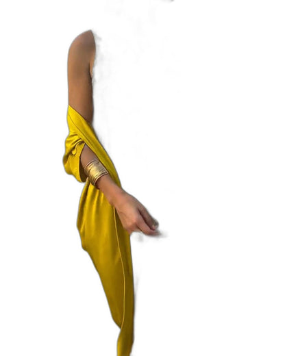 Stylish Abstract Two Piece Set for Women with Flowing Party Style